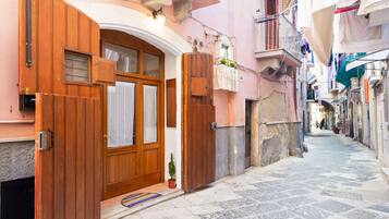 EntrĂ©e de lâhĂ©bergement