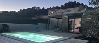 Modern air-conditioned villa with its swimming pool and breathtaking view