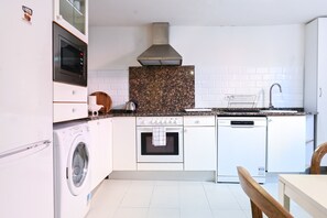 Fridge, microwave, oven, dishwasher