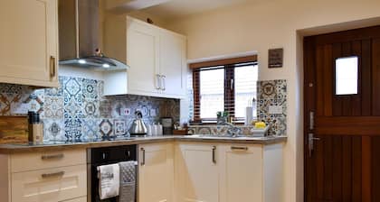 Alojamiento de 2 habitaciones en Lower Drayton, near Penkridge