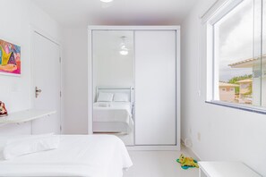 Casa | 4 quartos, cortinas blackout, ferros/tábuas de passar roupa