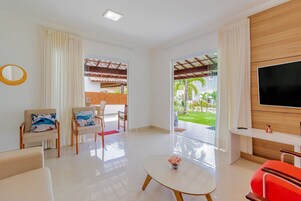 House | Living area | Flat-screen TV
