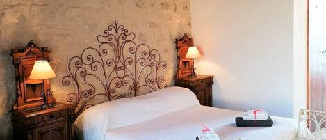 1 bedroom, iron/ironing board, travel crib, free WiFi