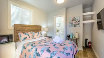 1 bedroom, desk, iron/ironing board, free WiFi