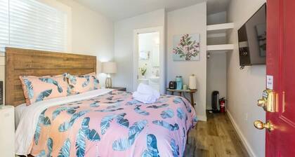 @ Marbella Lane - MiniGuest House 11-Min to Levi's