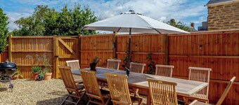 The Retreat - M555306