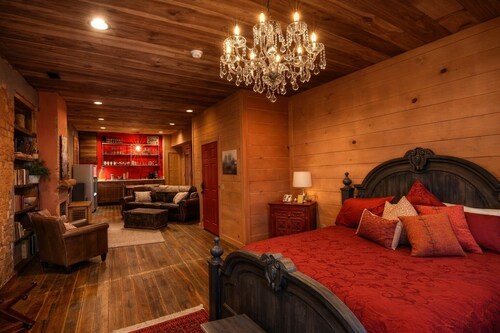 LOFTS OVER MAIN ~ Walhalla Studio