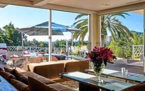 Outdoor dining - Aretta house with pool and wifi (Capri)