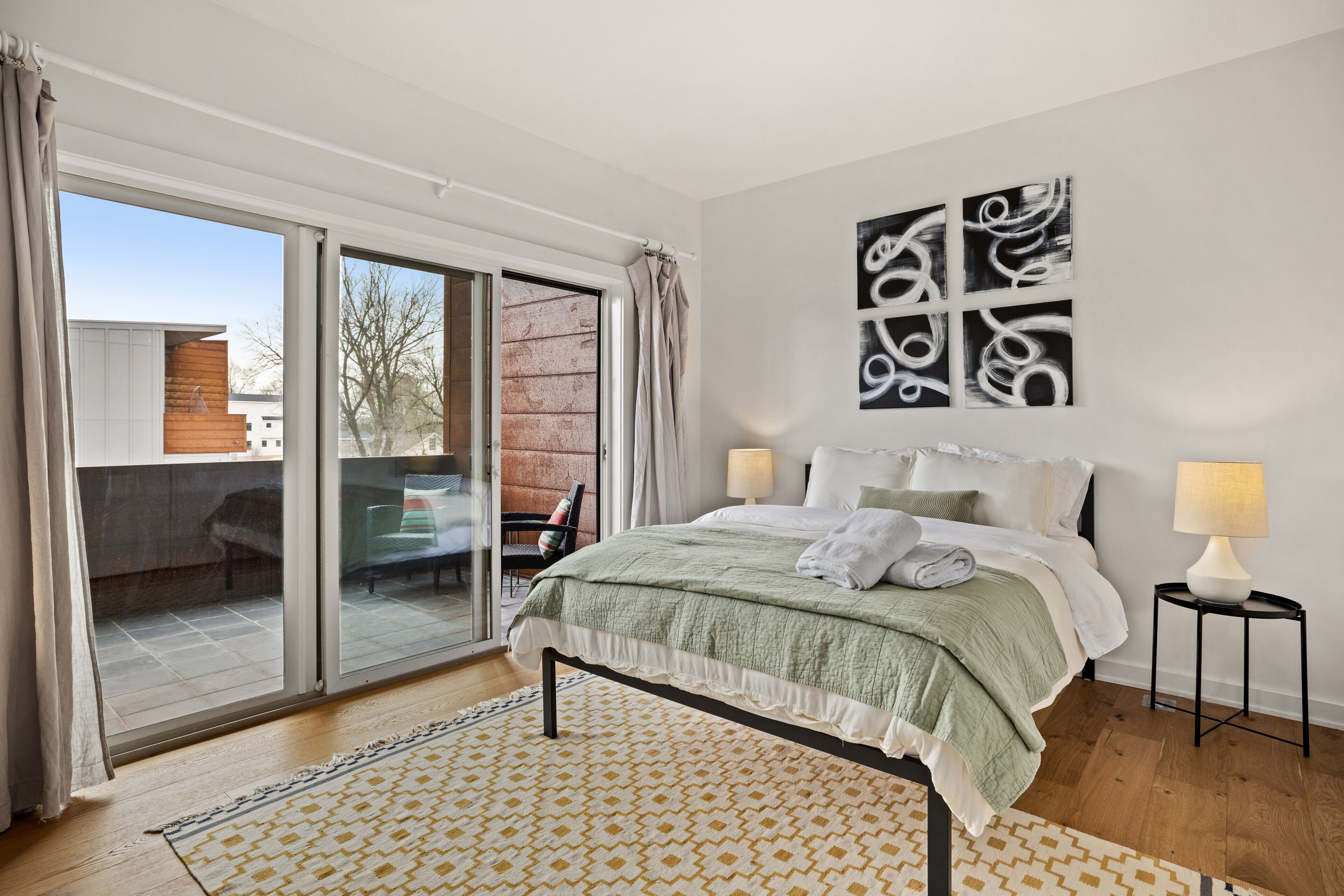 Tourmaline Townhome- By Momentary