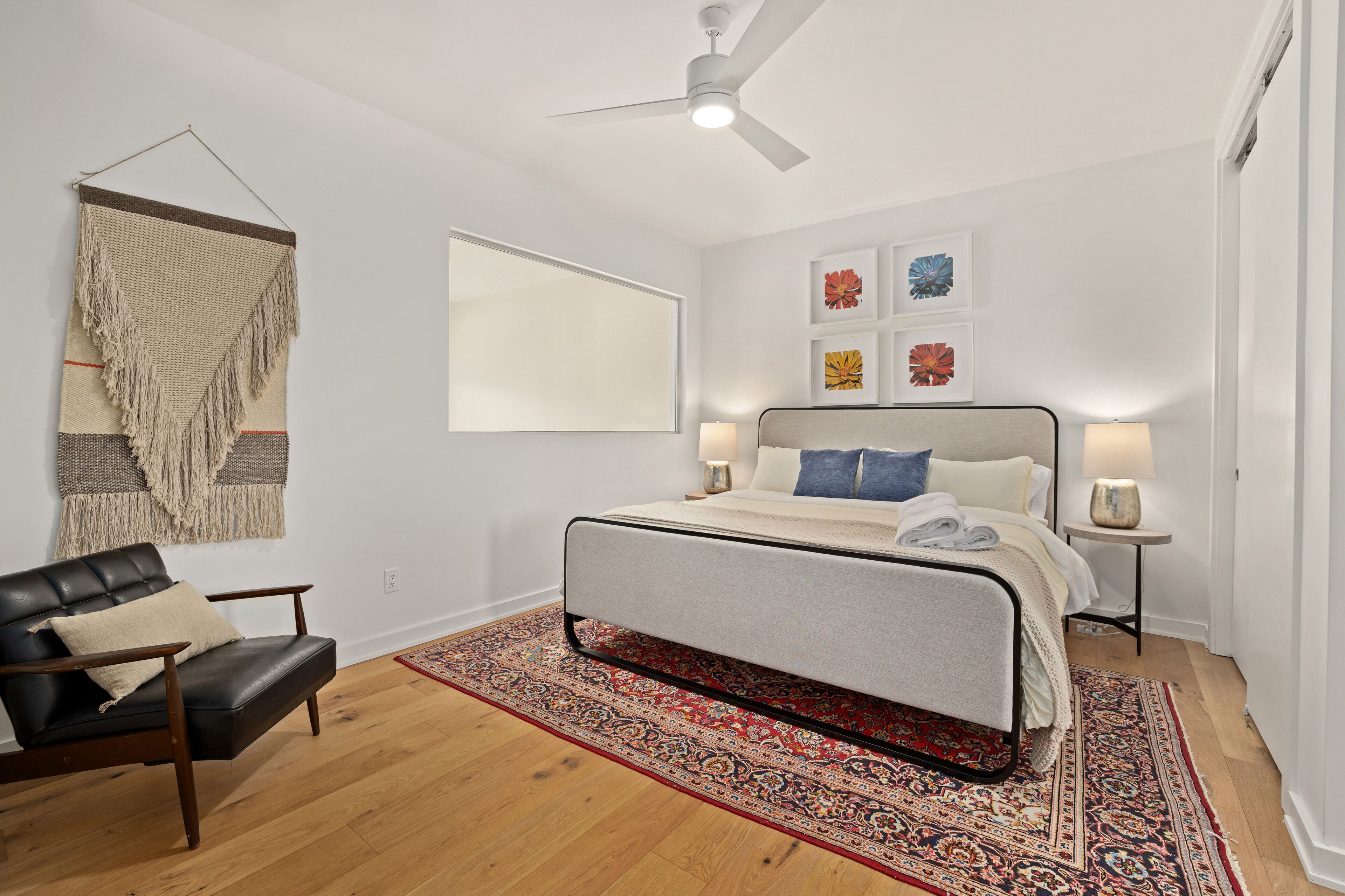 Tourmaline Townhome- By Momentary