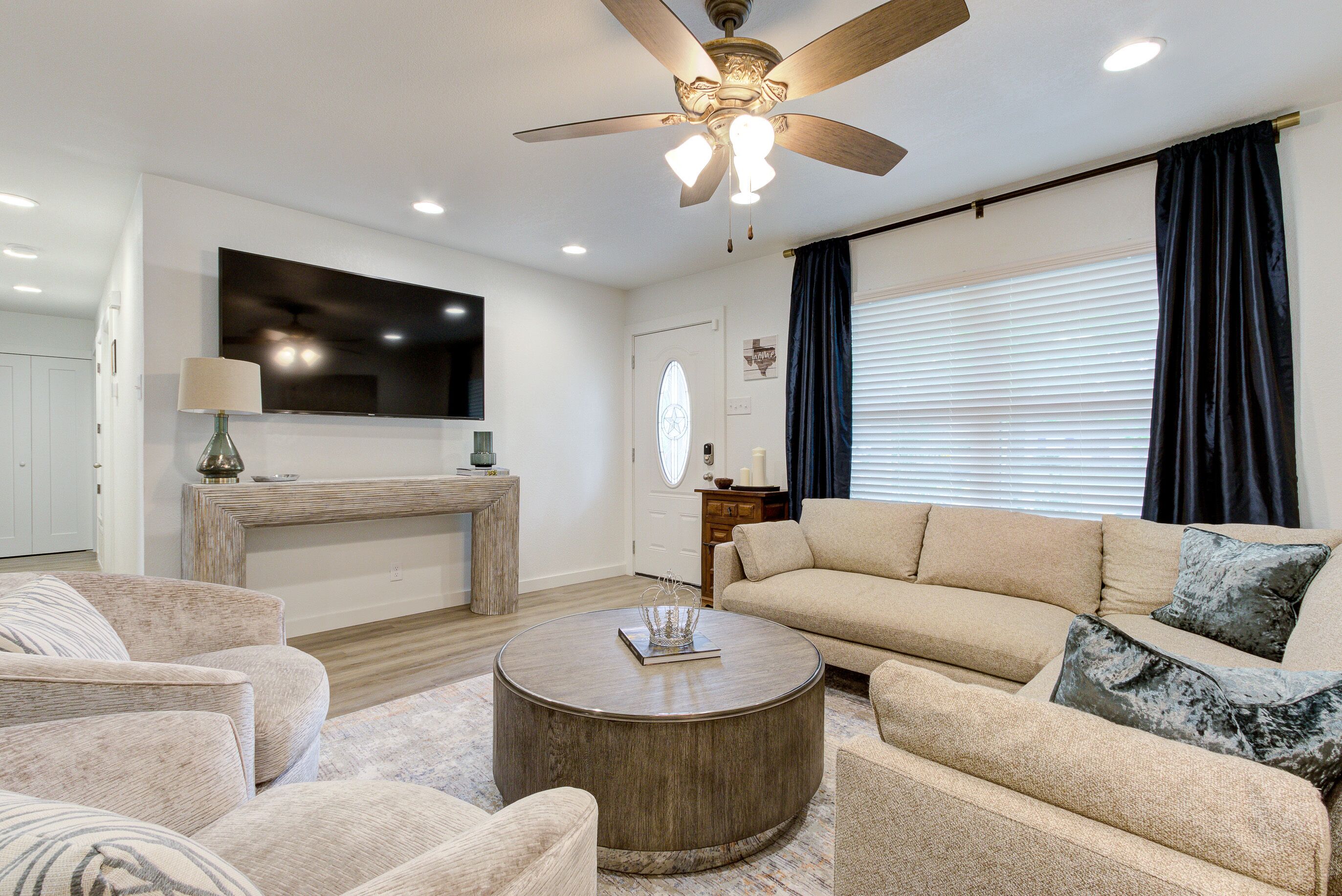 Crown - A Birdy Vacation Rental