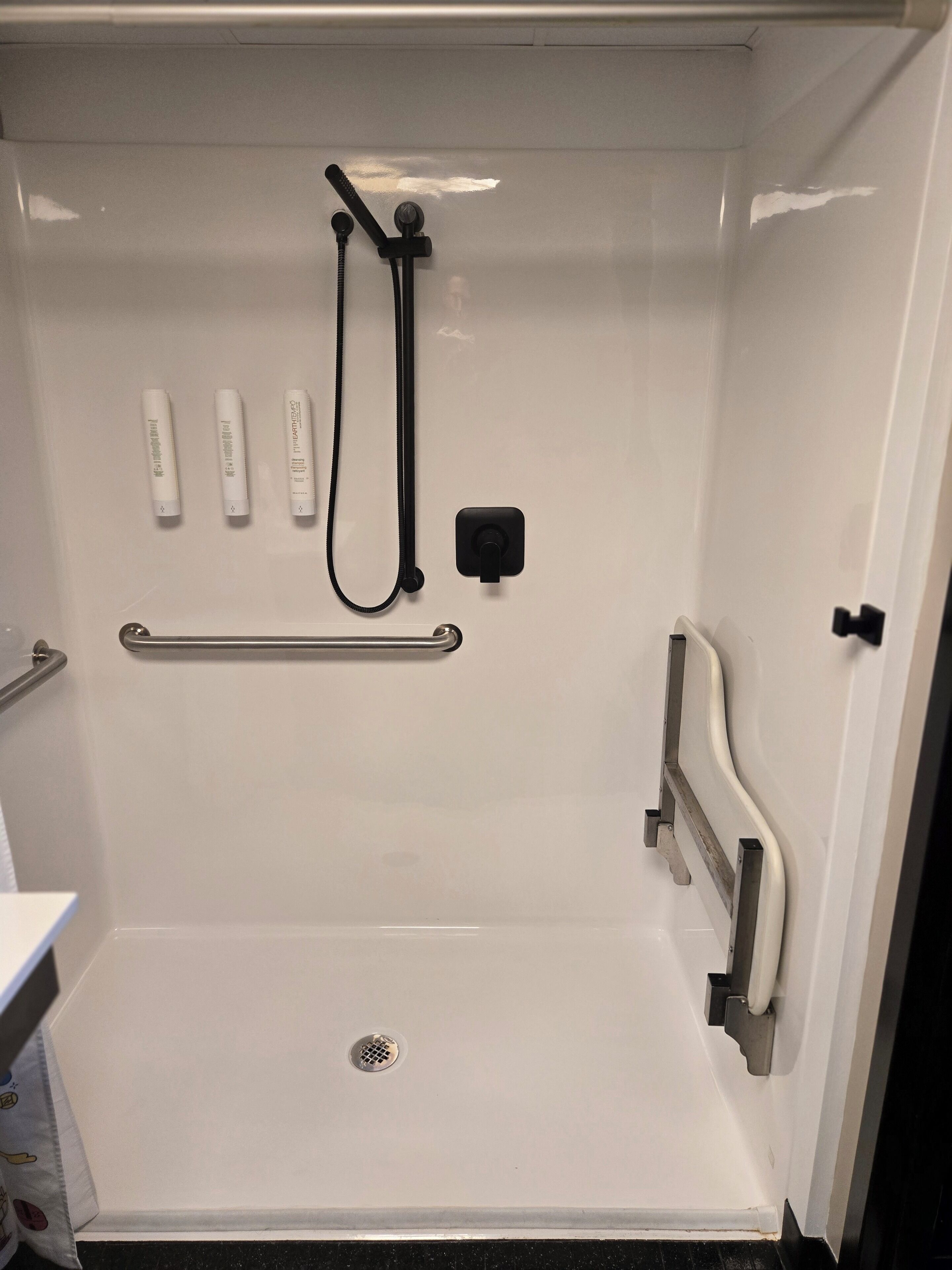 Baño accesible en silla de ruedas