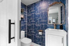 Hårtørrer, håndklæder