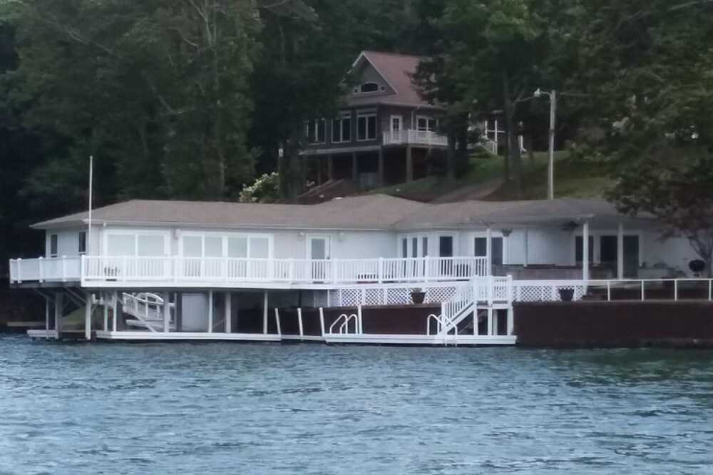 Wilson Lake House. Boatlift underneath living room.