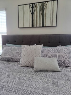 4 soverom, strykejern/-brett, wi-fi og sengetøy