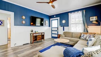 Smart TV, books, offices