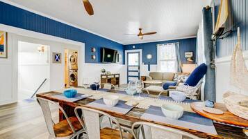 Smart TV, books, offices