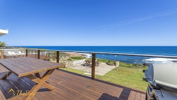 Rear Deck w BBQ