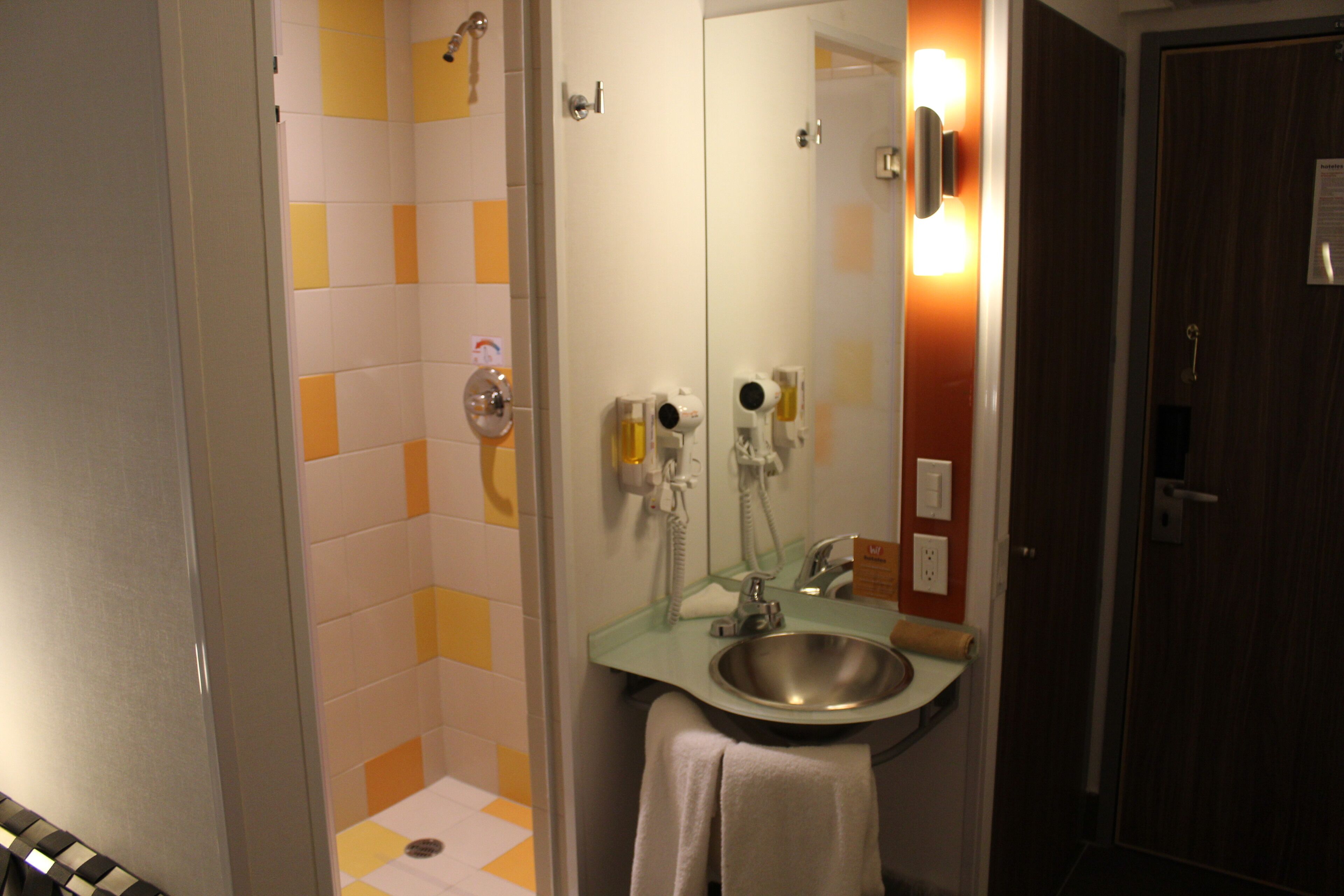 shower, free toiletries, towels