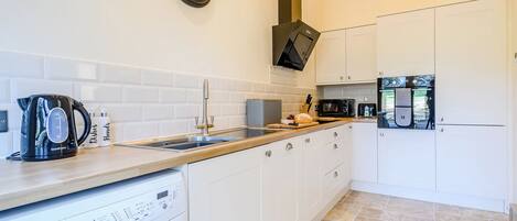 Dishwasher, highchair