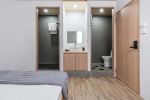 Double Room | Bathroom | Shower, hair dryer, slippers, towels - HELLO HOUSE (Kaohsiung)