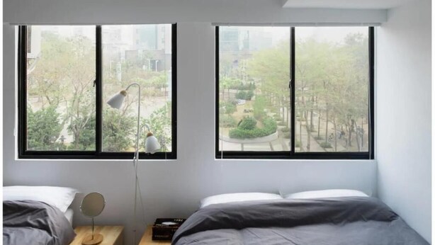 Quadruple Room | Desk, blackout drapes, WiFi (free), bed sheets - HELLO HOUSE (Kaohsiung)