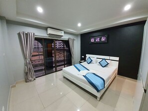 华丽双人房 | 婴儿床、免费 WiFi、床单