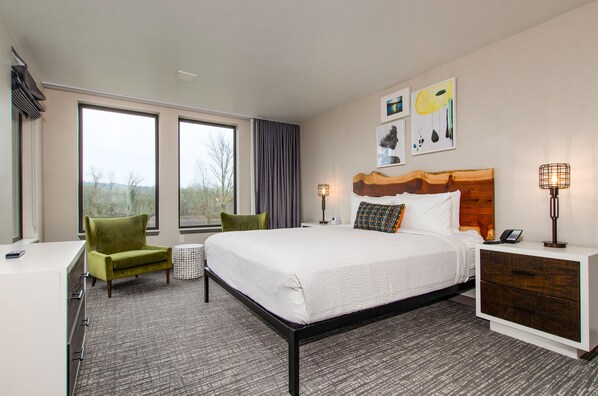 Hochwertige Bettwaren, Betten mit Memory-Foam-Matratzen, Schreibtisch