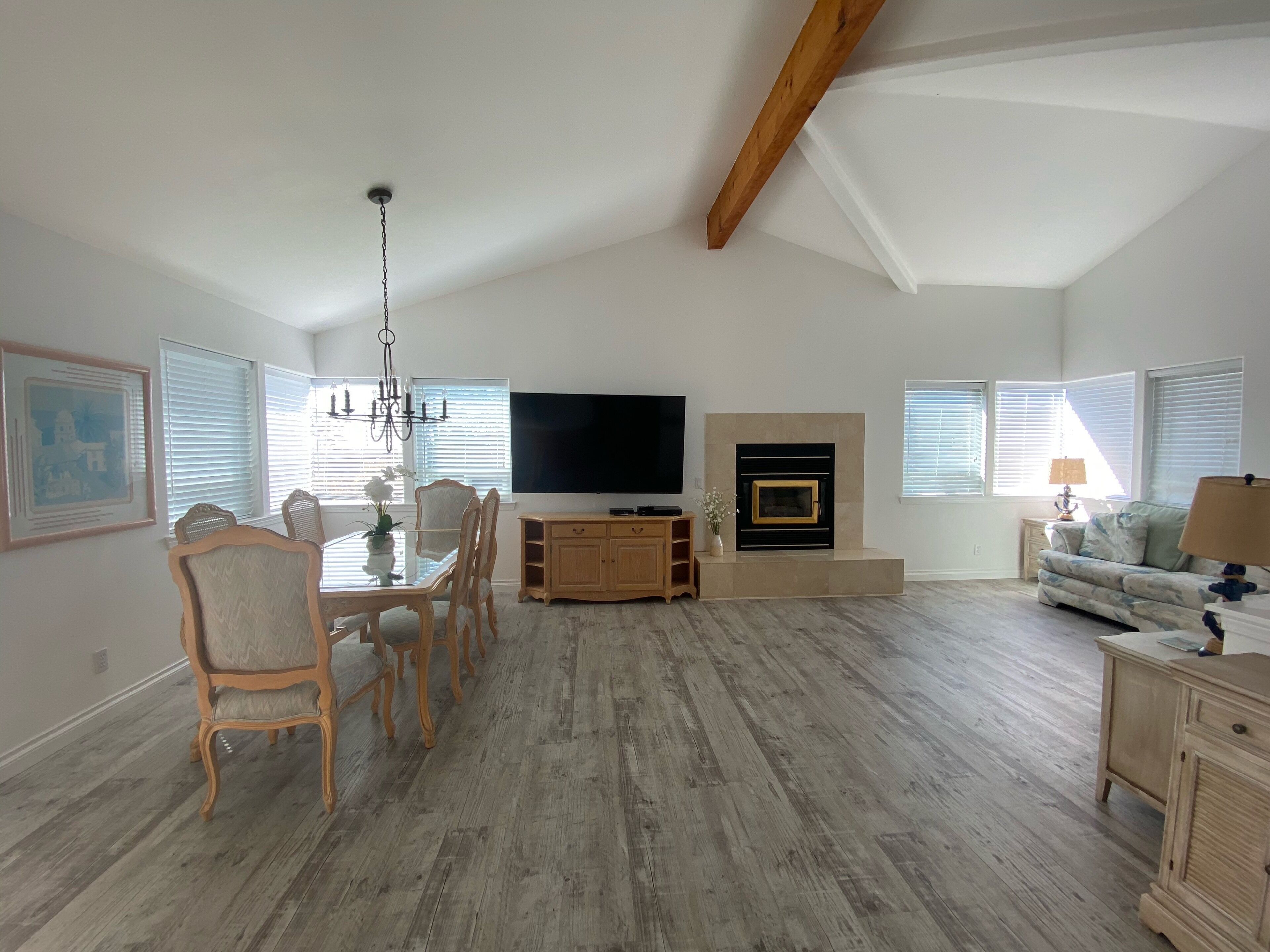 Oceanside Oasis - King Suite, Walk < 2 Short Blocks to Ocean & Tide Pools!