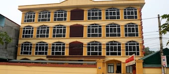 Hotel 99