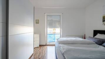 2 bedrooms, free WiFi, bed sheets