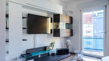 TV, DVD player, stereo
