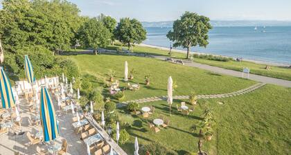 Ferienwohnung "Montfort" direkt am Bodensee mit Blick auf den See und die Berge