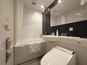Vòi sen/bồn tắm kết hợp, đồ dùng nhà tắm miễn phí, máy sấy tóc 