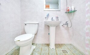 تجهيزات دش، مناشف، صابون، شامبو