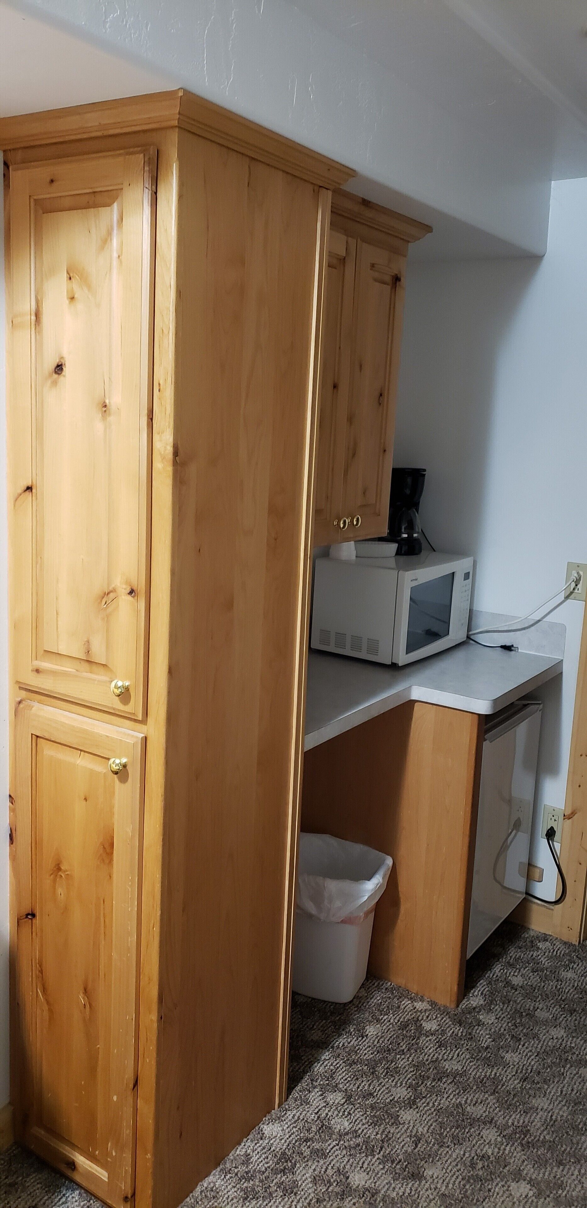 Unit 21 Hotel  Room near Yellowstone