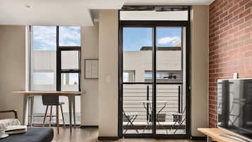 Basic Apartment | Living area