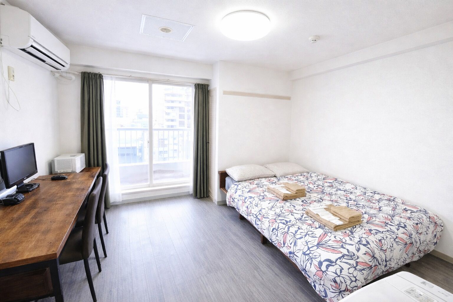 Habitación (803) | Wifi y ropa de cama 