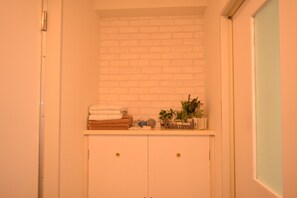룸 (703) | 책상, 무료 WiFi, 침대 시트