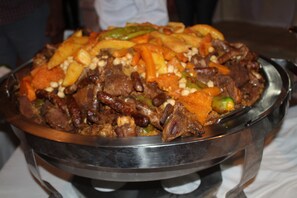 تناول الطعام
