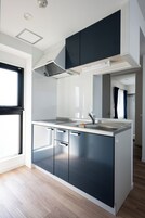 公寓 | 私人小型廚房 | 電冰箱、微波爐、爐台、電熱水壺