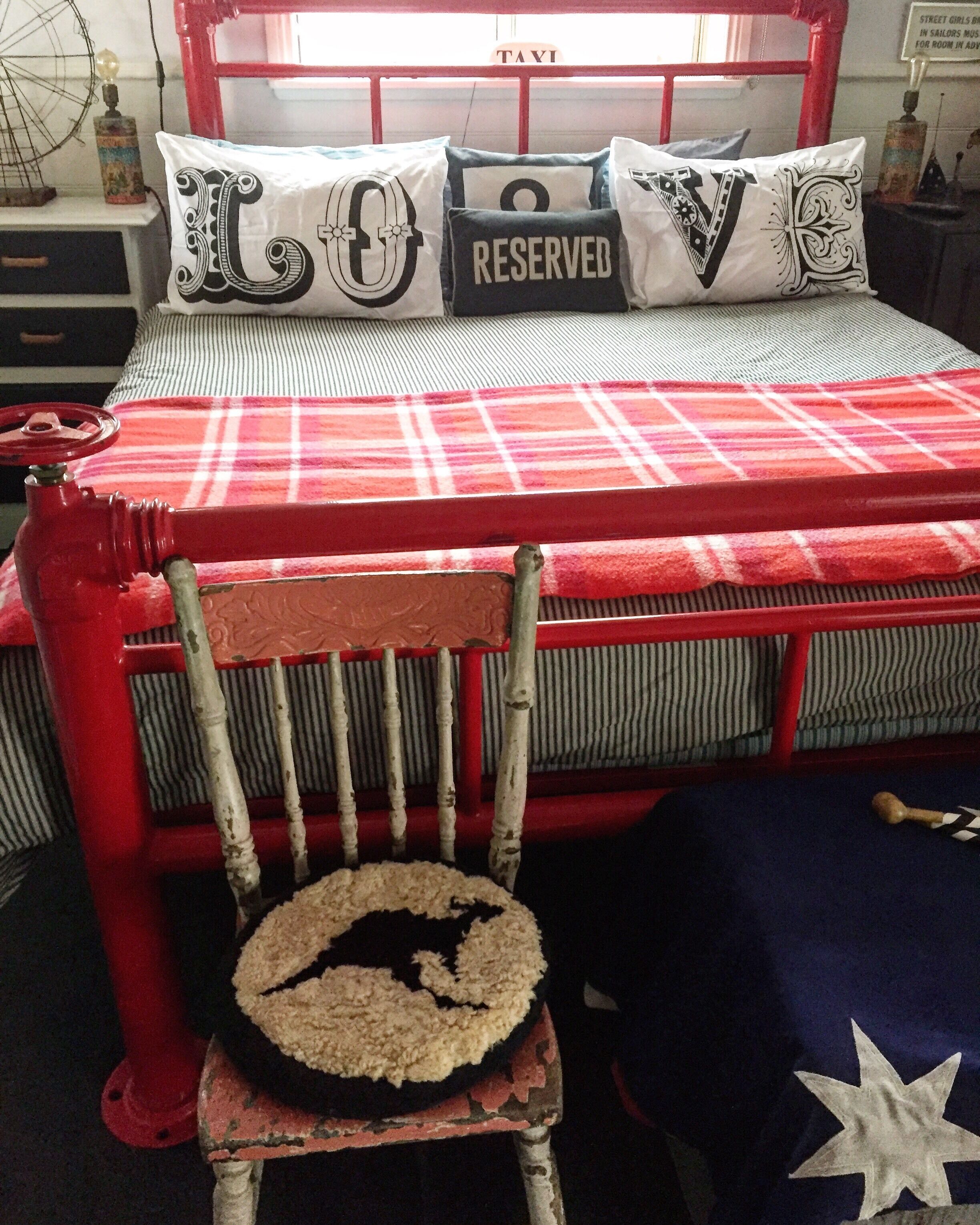 Funky Retro Pad near Hot Springs