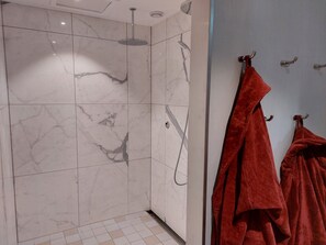 House | Spa treatment - Spacious Holiday Home in Rekken With Hot Tub (Rekken)