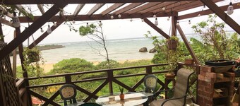 Beach House 2 & Private Beach