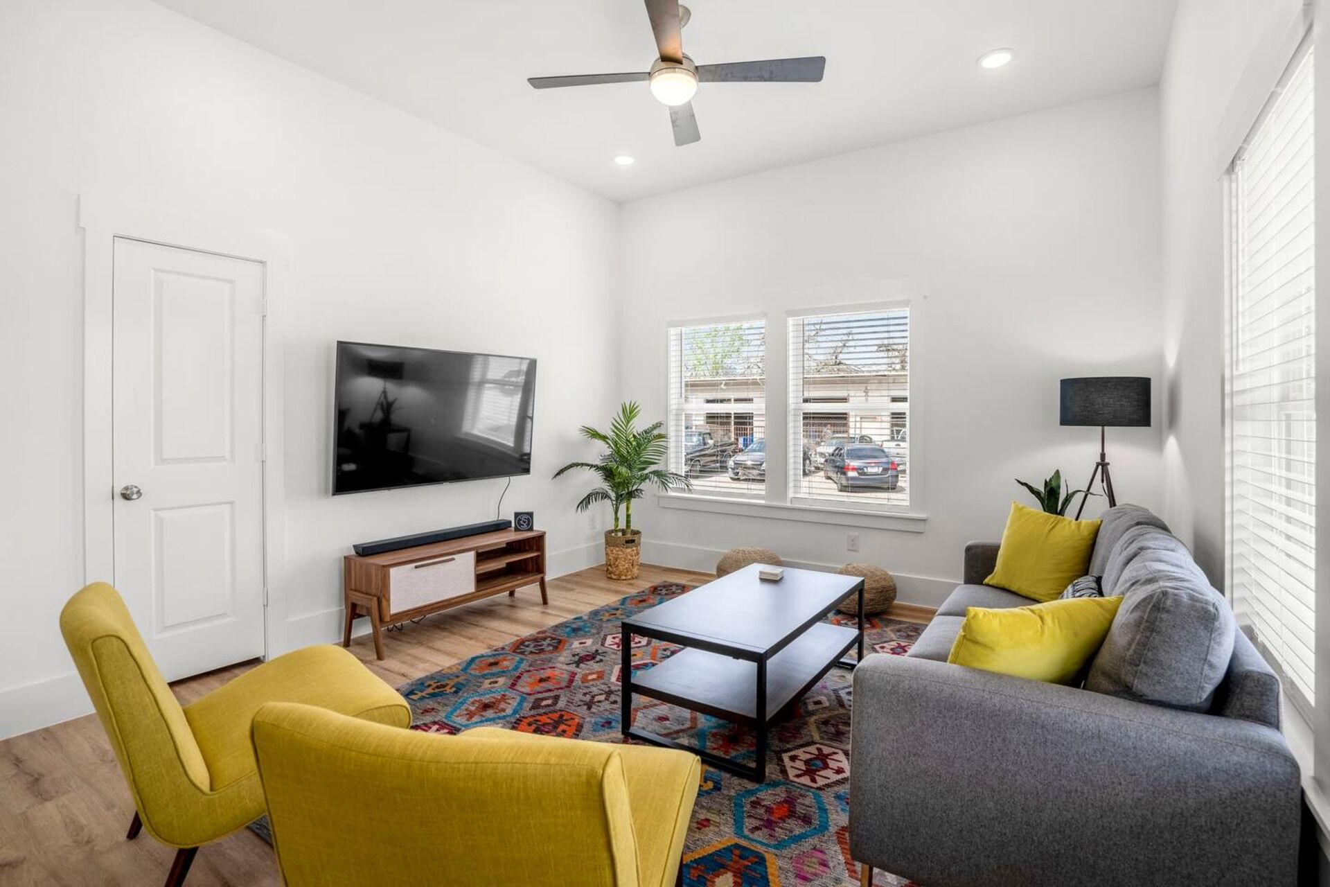 Cloud 9 Super-Luxe at East Downtown