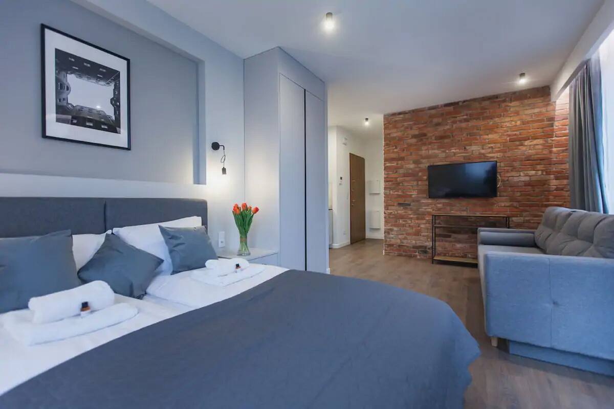 Classic Loft | 1 bedroom, iron/ironing board, free WiFi, individually decorated