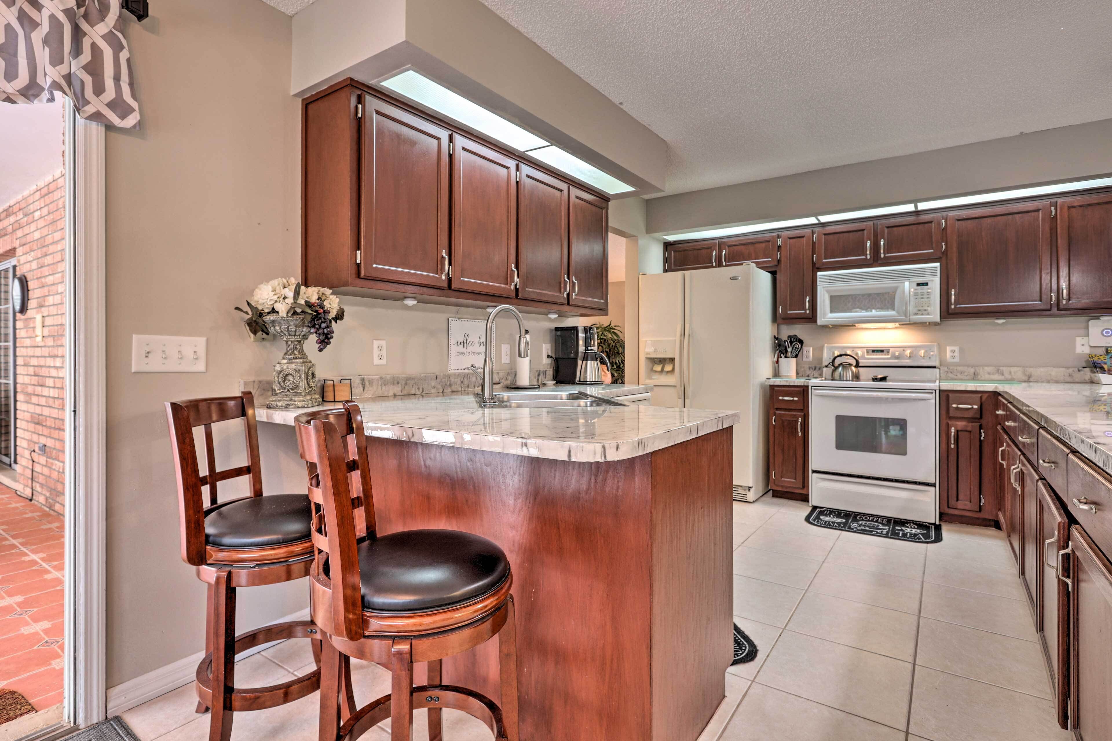 Deltona Home with Pool & Large Yard Near Parks!