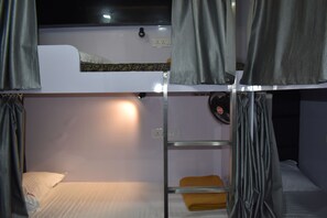 Free WiFi - Classic Dormitory (Mumbai)