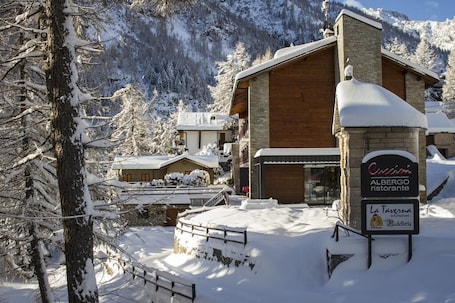 Front of property. Albergo Ristorante Cuccini