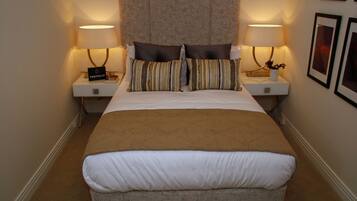 2 bedrooms, in-room safe, iron/ironing board, travel crib